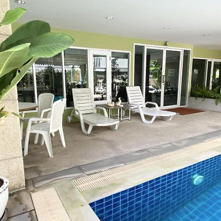 14 Place Sukhumvit Suites Bangkok Dış mekan fotoğraf